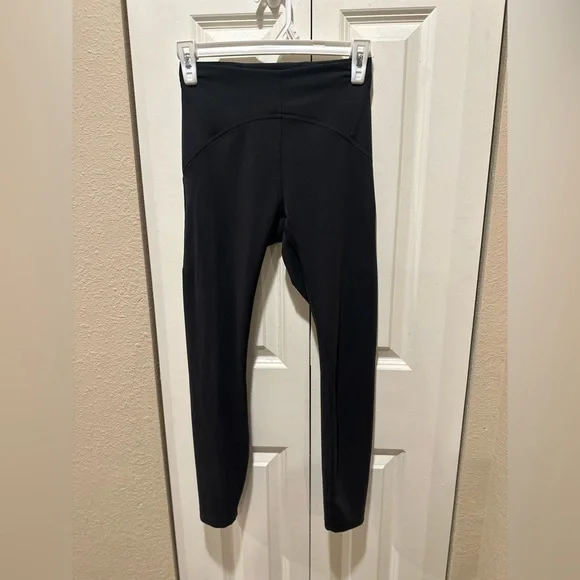 Lululemon InStill High-Rise Tight 25” Black , size 4 - Picture 3 of 13